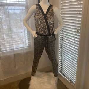 New York and Company sleeveless jumpsuit jumper